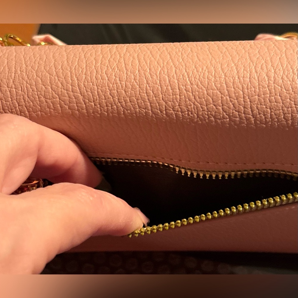 NWT 4pc Pink Vegan Leather Crossbody Hand Bag w/ Twilly, Charm and Wallet - Picture 8 of 14